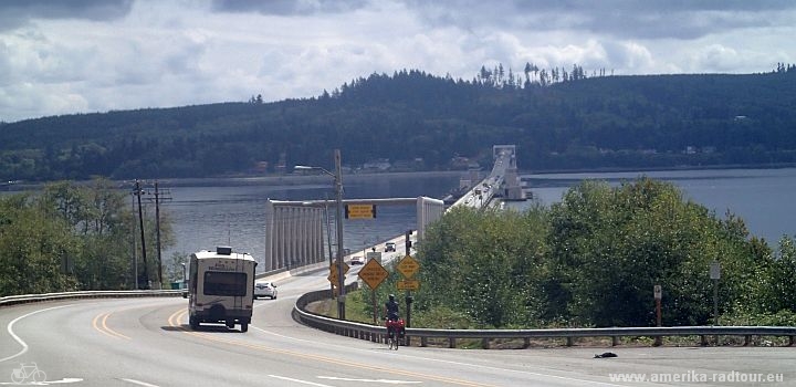 Mit dem Fahrrad con Vancouver nach San Francisco: Hood Canal FLoating Bridge