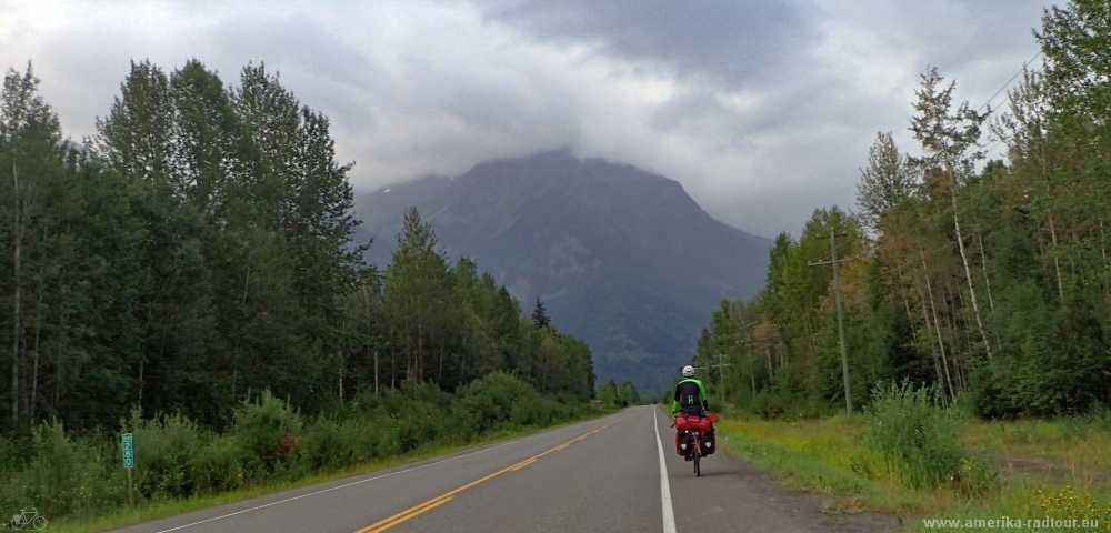 British Columbia and Yukon by bicycle: cycling from Smithers to Whitehorse - stage 02/2017 from New Hazelton to Terrace via Yellowhead Highway. 