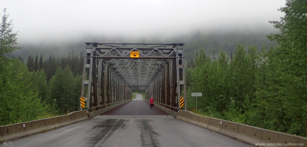 British Columbia and Yukon by bicycle: Cycling the Cassiar Highway northbound. Stage Bell2 Lodge to Kinaskan Lake.  