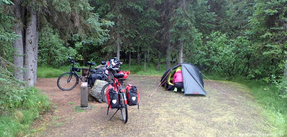 British Columbia and Yukon by bicycle: Cycling the Cassiar Highway northbound. Stage Bell2 Lodge to Kinaskan Lake.   