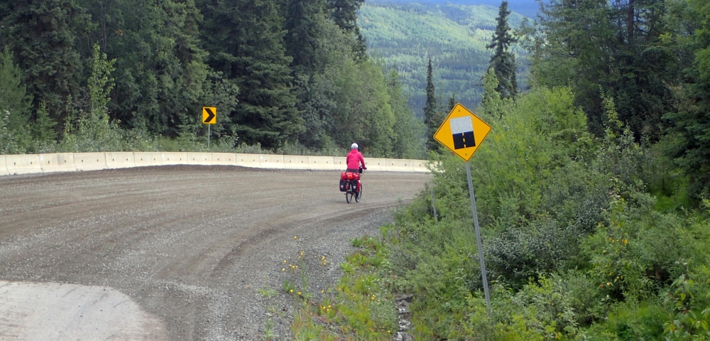 British Columbia and Yukon by bicycle: Cycling the Cassiar Highway northbound. Stage from Red Goat Lodge (Eddontenajon Lake) to Dease Lake. 