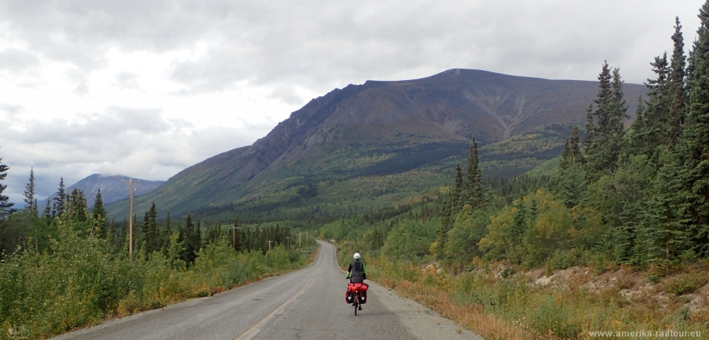 Mit dem Fahrrad über den Alaska Highway. Etappe Tagish -Carcross.  