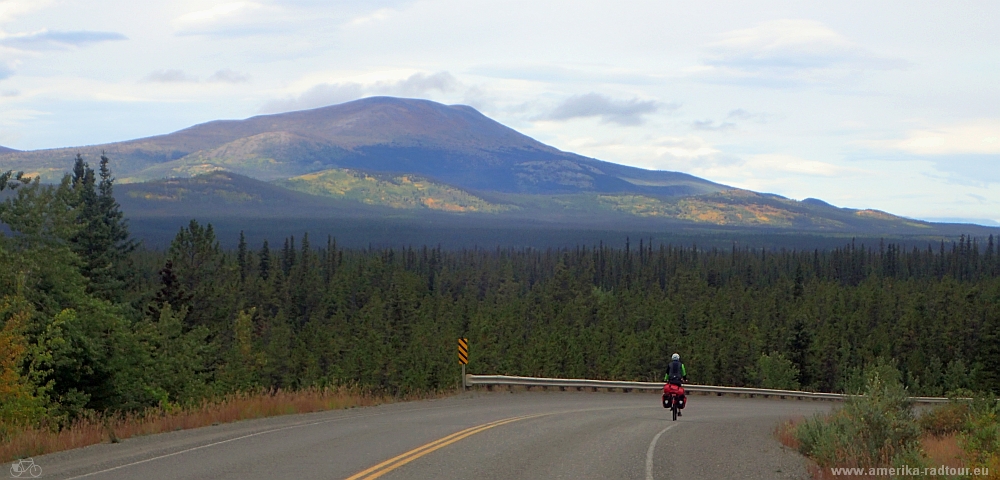 Mit dem Fahrrad über den Alaska Highway. Etappe Tagish -Carcross.  