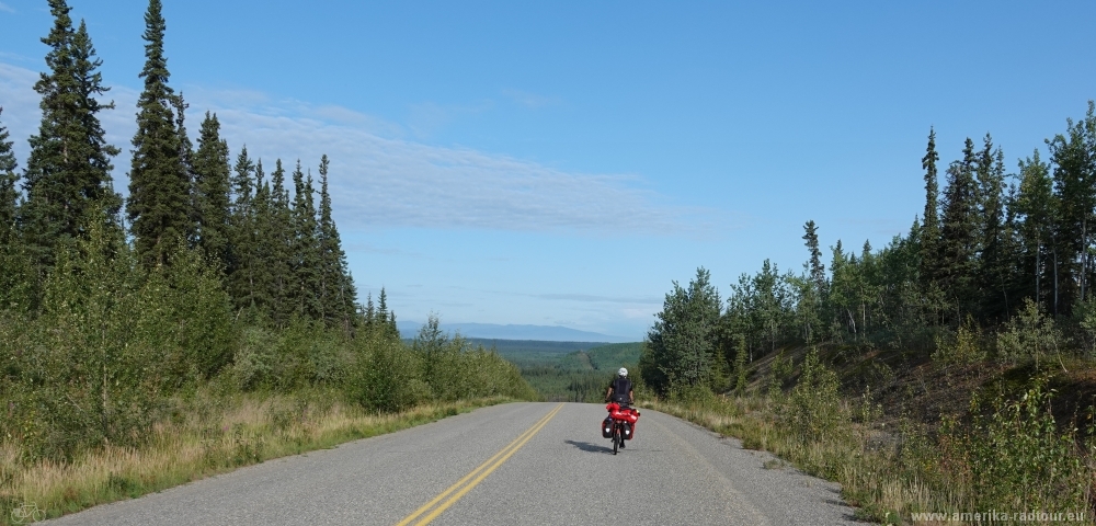 Cycling Klondike Highway northbound. 