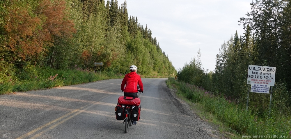 Mit dem Fahrrad von Whitehorse über Dawson City nach Anchorage, Top of the world Highway. 