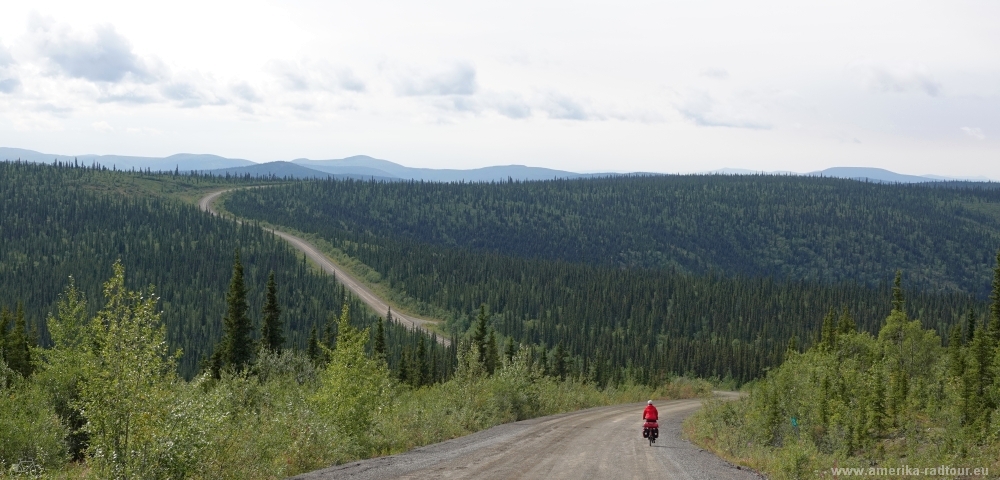 Mit dem Fahrrad von Whitehorse über Dawson City nach Anchorage, Top of the world Highway.  