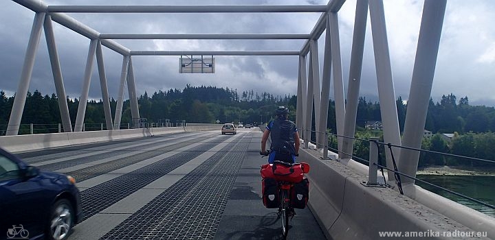 Mit dem Fahrrad con Vancouver nach San Francisco: Hood Canal FLoating Bridge