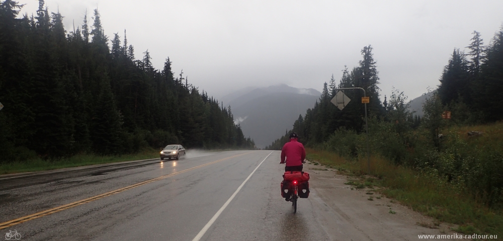 Cycling from Rogers to Revelstoke. Trans Canada Highway by bicycle.