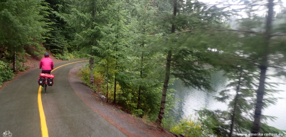 Mit dem Fahrrad von Whistler nach Squamish. Radtour über den Sea to Sky Highway / Highway99 