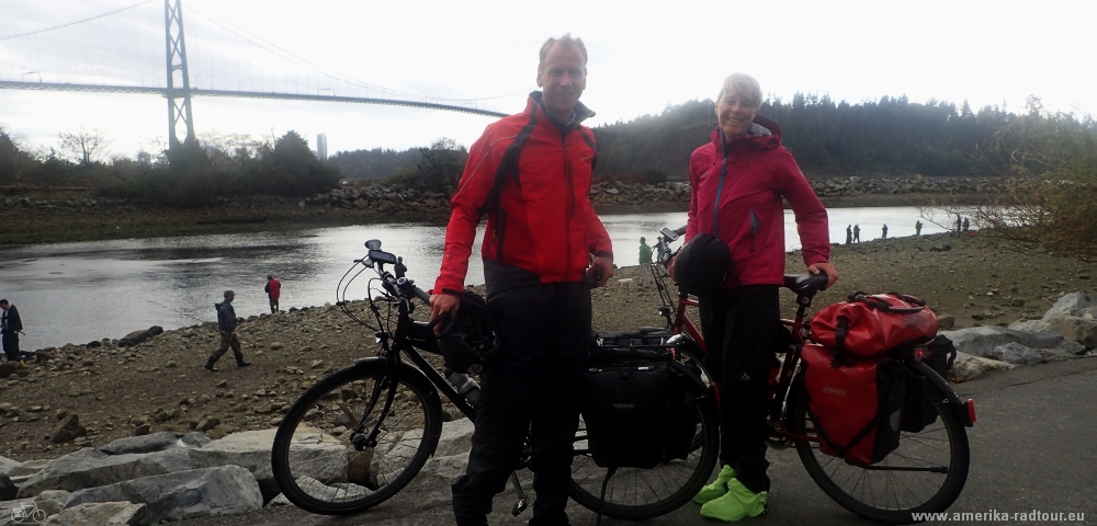 Mit dem Fahrrad von Squamish nach Vancouver. Radtour über den Sea to Sky Highway / Highway99.