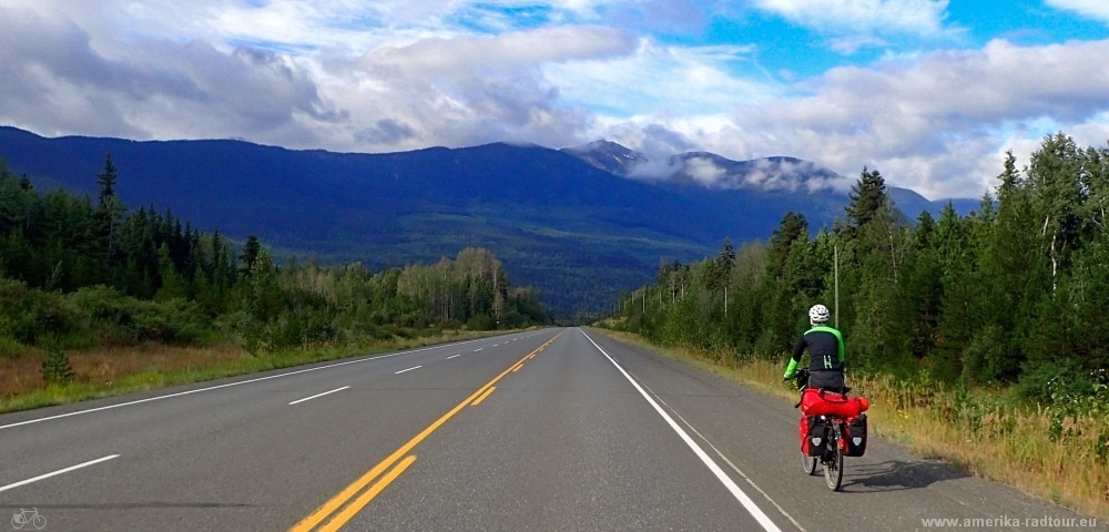 British Columbia and Yukon by bicycle: cycling from Smithers to Whitehorse - stage 02/2017 from New Hazelton to Terrace via Yellowhead Highway. 