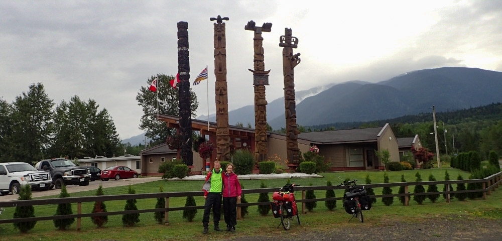 British Columbia and Yukon by bicycle: stage 03/2017 from Terrace to New Aiyansh / Gitlaxt'aamiks  via Nisga'a Highway.  