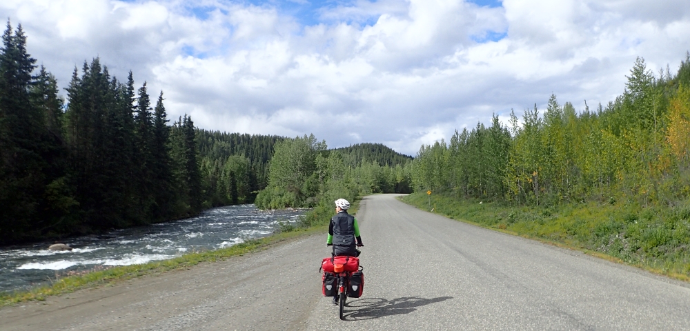 British Columbia and Yukon by bicycle: Cycling the Cassiar Highway northbound. Stage from Red Goat Lodge (Eddontenajon Lake) to Dease Lake.  