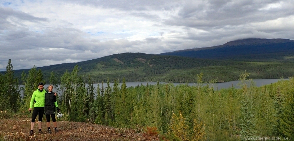 Mit dem Fahrrad von Smithers nach Whitehorse. Radtour über den Yellowhead Highway und Cassiar Highway. Etappe Red Goat Lodge - Dease Lake entlang des Cassiar Highways 