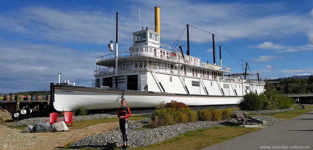 Mit dem Fahrrad über den Alaska Highway. Etappe Tagish - Carcross.  