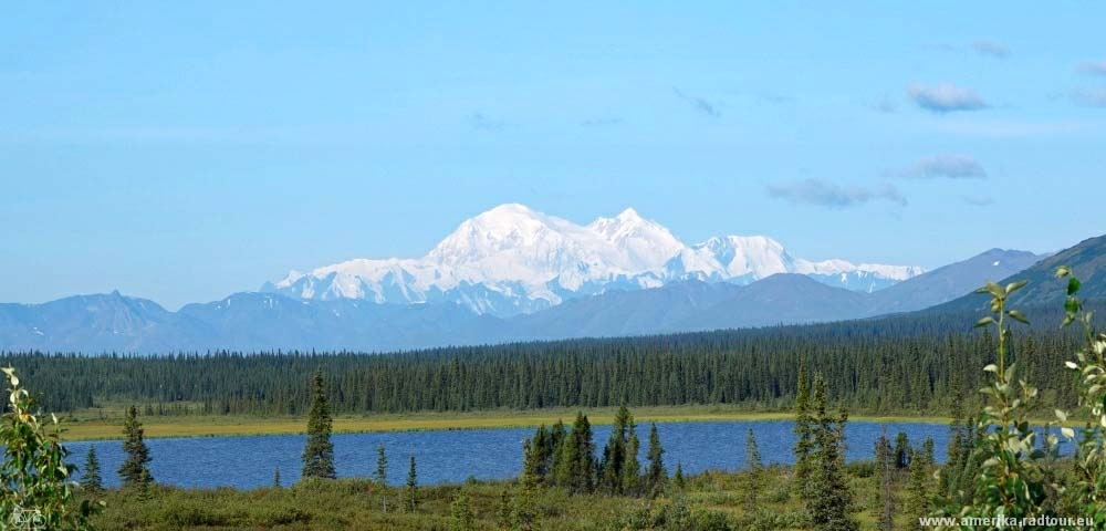 Cycling Parks Highway southbound Anchorage.   