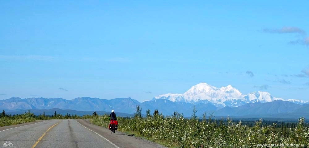 Mit dem Fahrrad über den Parks Highway nach Anchorage.  