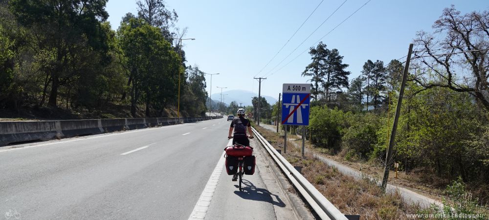 Mit dem Fahrrad von Salta nach Purmamarca.   