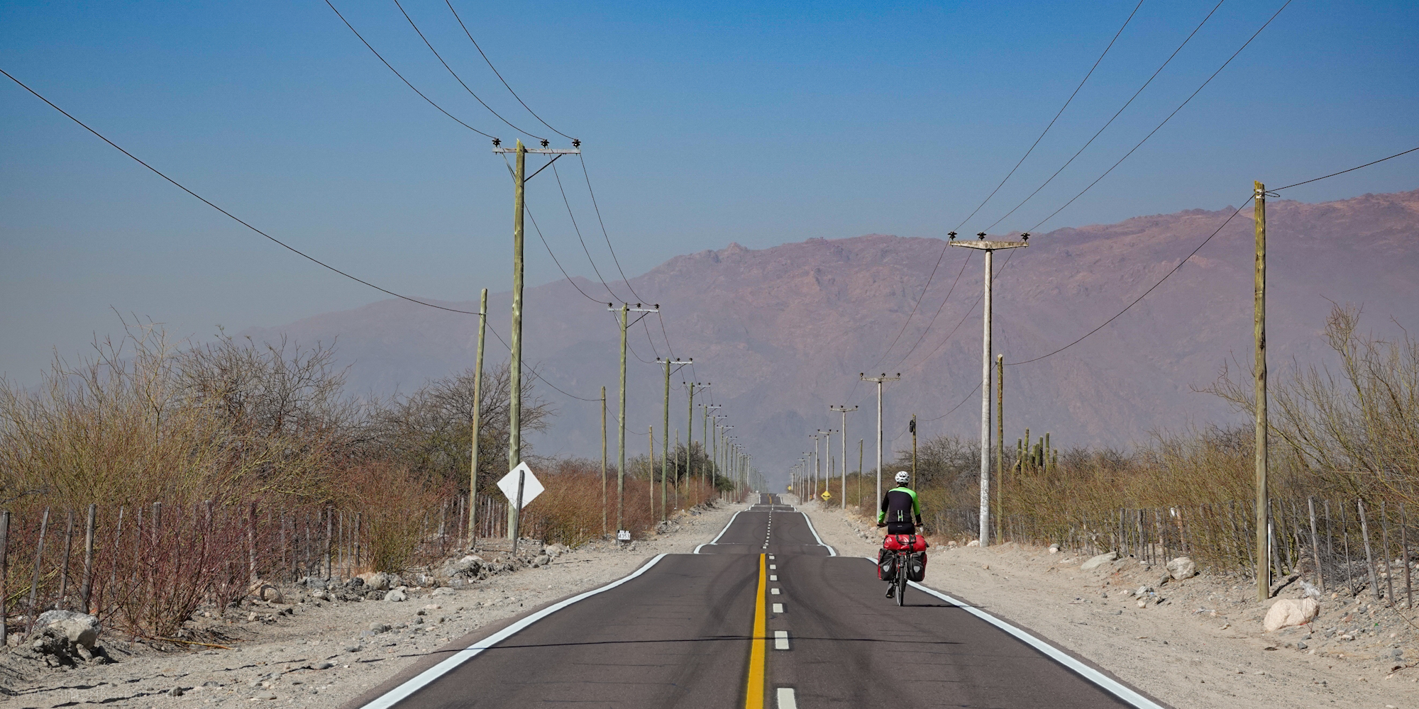 Cycling Ruta40 from Angastaco to San Carlos   